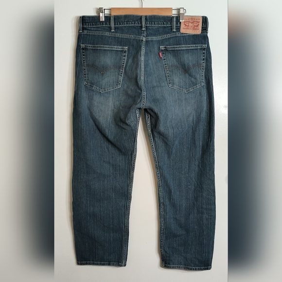 Levi's Blue Relaxed Jeans with Classic Fit 38X30 - Picture 1 of 11